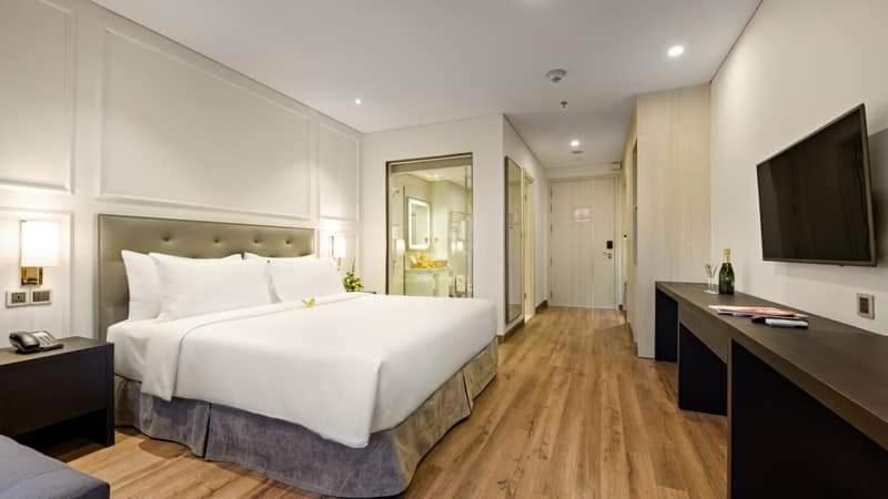 Golden Apartment With Sea View Дананг Экстерьер фото