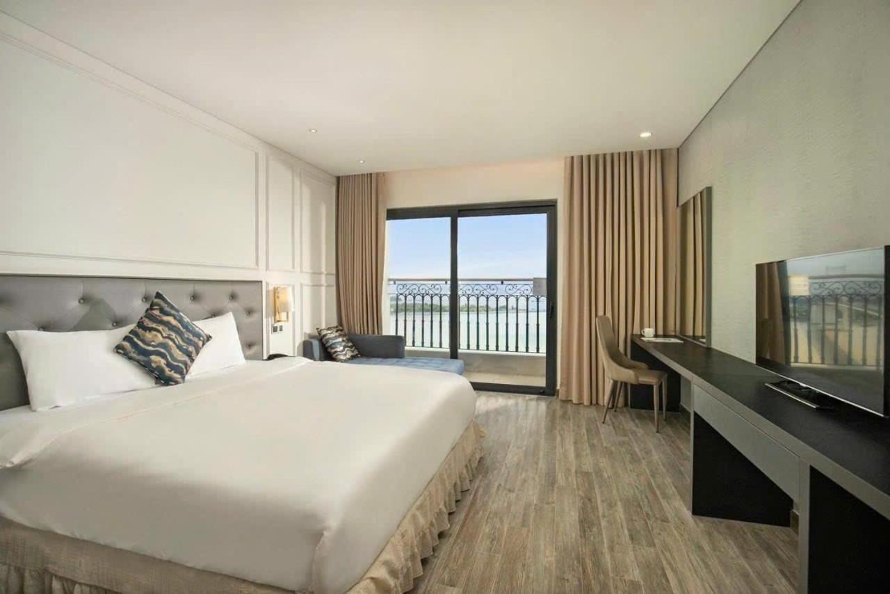 Golden Apartment With Sea View Дананг Экстерьер фото